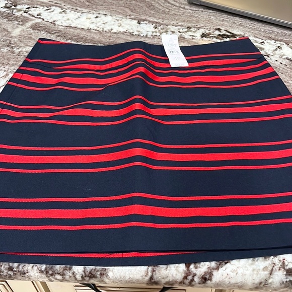 New petite size 4 mini - Picture 2 of 3